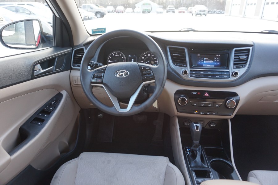 Used Hyundai Tucson SE AWD 2017 | Rockland Motor Company. Rockland, Maine Used Hyundai Tucson SE AWD 2017 | Rockland Motor Company. Rockland, Maine
