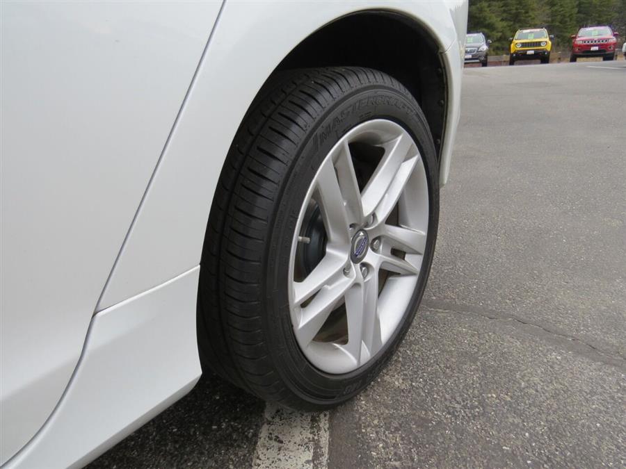 Used Volvo S60 T5 Premier AWD 4dr Sedan 2015 | Lake City Exports Inc. Auburn, Maine Used Volvo S60 T5 Premier AWD 4dr Sedan 2015 | Lake City Exports Inc. Auburn, Maine