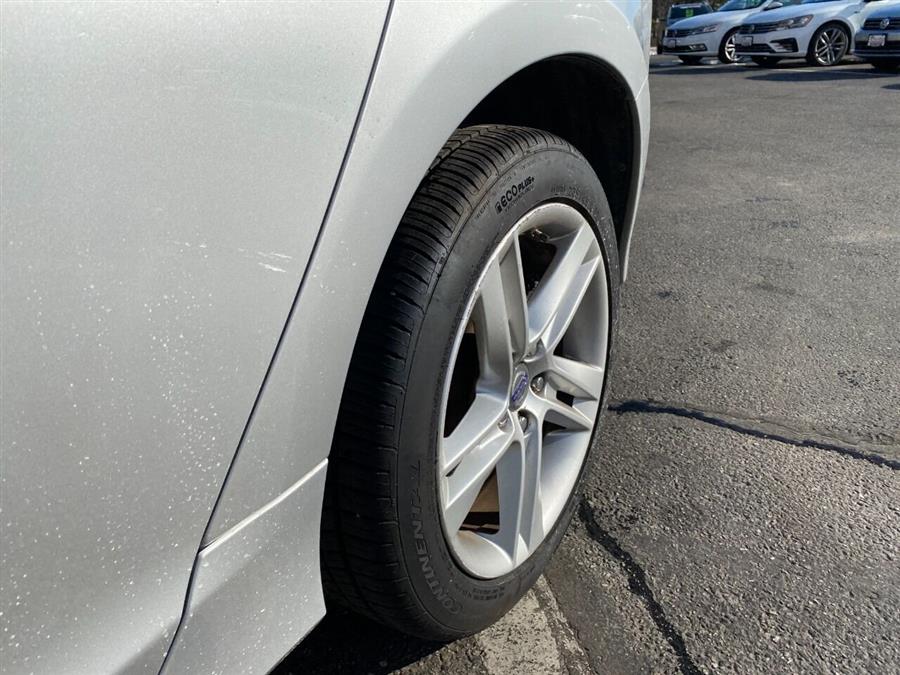 Used Volvo S60 T5 Premier AWD 4dr Sedan 2015 | Lake City Exports Inc. Auburn, Maine Used Volvo S60 T5 Premier AWD 4dr Sedan 2015 | Lake City Exports Inc. Auburn, Maine