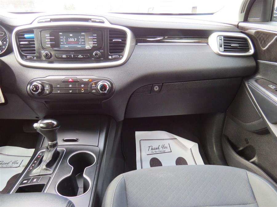 Used Kia Sorento LX AWD 4dr SUV 2016 | Lake City Exports Inc. Auburn, Maine Used Kia Sorento LX AWD 4dr SUV 2016 | Lake City Exports Inc. Auburn, Maine
