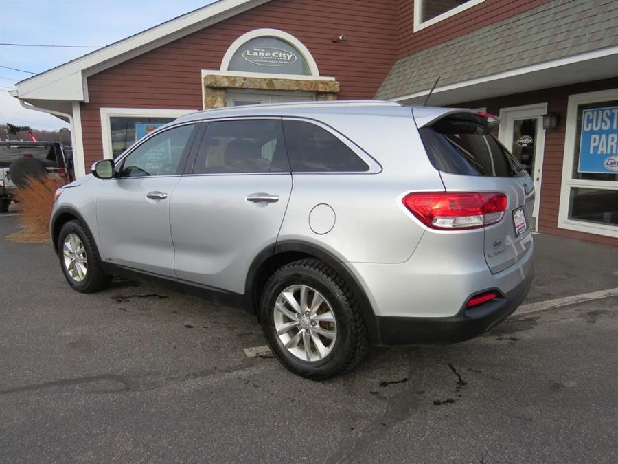 Used Kia Sorento LX AWD 4dr SUV 2016 | Lake City Exports Inc. Auburn, Maine Used Kia Sorento LX AWD 4dr SUV 2016 | Lake City Exports Inc. Auburn, Maine