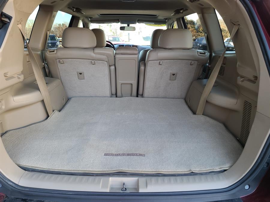 2009 Toyota Highlander 4WD 4dr V6 Sport, available for sale in Waterbury, Connecticut | National Auto Brokers, Inc.. Waterbury, Connecticut 2009 Toyota Highlander 4WD 4dr V6 Sport, available for sale in Waterbury, Connecticut | National Auto Brokers, Inc.. Waterbury, Connecticut