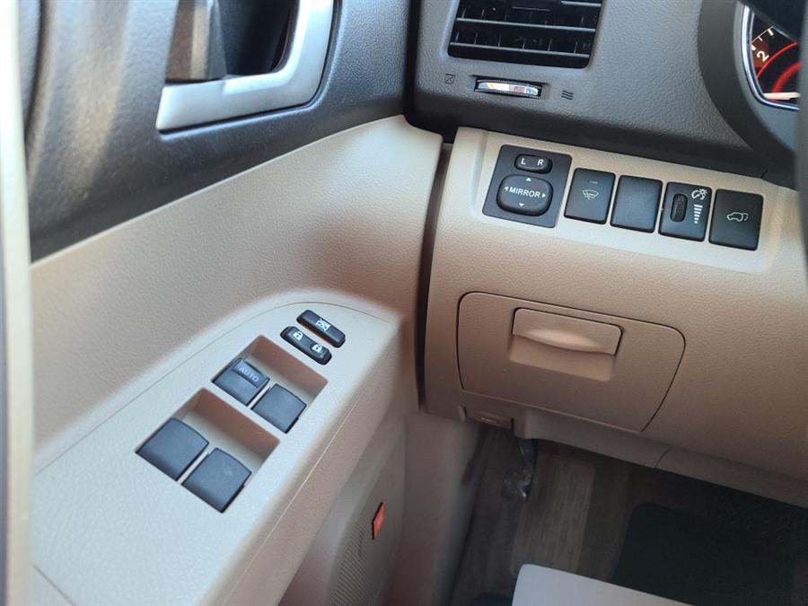 2009 Toyota Highlander 4WD 4dr V6 Sport, available for sale in Waterbury, Connecticut | National Auto Brokers, Inc.. Waterbury, Connecticut 2009 Toyota Highlander 4WD 4dr V6 Sport, available for sale in Waterbury, Connecticut | National Auto Brokers, Inc.. Waterbury, Connecticut
