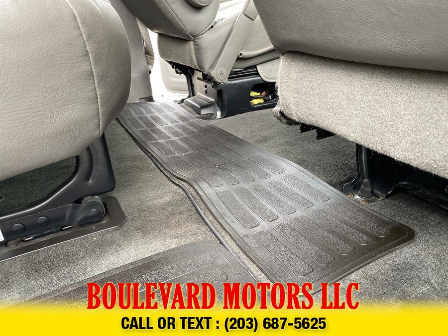 Used Chevrolet Express 3500 Passenger LT Extended Van 3D 2013 | Boulevard Motors LLC. New Haven, Connecticut Used Chevrolet Express 3500 Passenger LT Extended Van 3D 2013 | Boulevard Motors LLC. New Haven, Connecticut