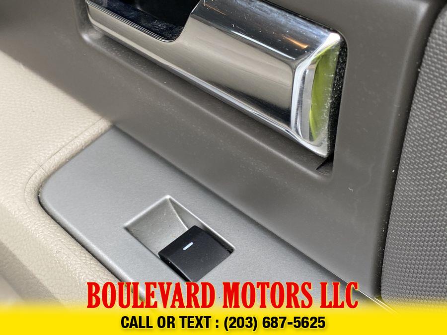 2014 Ford Expedition XL Sport Utility 4D, available for sale in New Haven, Connecticut | Boulevard Motors LLC. New Haven, Connecticut 2014 Ford Expedition XL Sport Utility 4D, available for sale in New Haven, Connecticut | Boulevard Motors LLC. New Haven, Connecticut