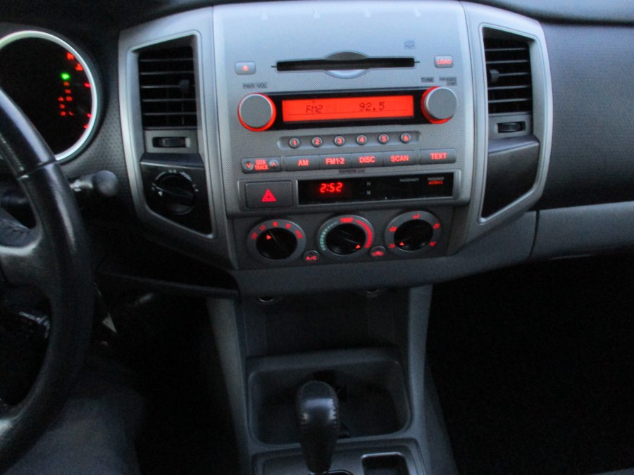 2005 Toyota Tacoma Double 128" Auto 4WD (SE), available for sale in Suffield, Connecticut | Suffield Auto LLC. Suffield, Connecticut 2005 Toyota Tacoma Double 128" Auto 4WD (SE), available for sale in Suffield, Connecticut | Suffield Auto LLC. Suffield, Connecticut
