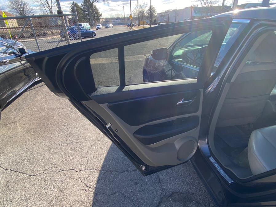 Used Acura ZDX AWD 4dr Tech Pkg 2012 | VEB Auto Sales. Hartford, Connecticut Used Acura ZDX AWD 4dr Tech Pkg 2012 | VEB Auto Sales. Hartford, Connecticut