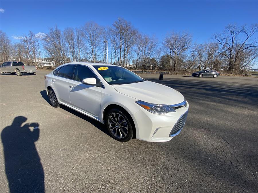 2018 Toyota Avalon XLE (Natl), available for sale in Stratford, Connecticut | Wiz Leasing Inc. Stratford, Connecticut