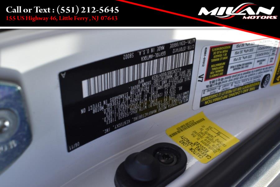 2011 Toyota Venza 4dr Wgn V6 FWD (Natl), available for sale in Little Ferry , New Jersey | Milan Motors. Little Ferry , New Jersey 2011 Toyota Venza 4dr Wgn V6 FWD (Natl), available for sale in Little Ferry , New Jersey | Milan Motors. Little Ferry , New Jersey