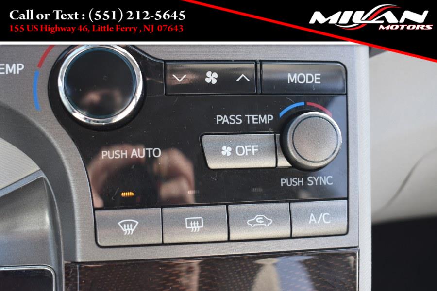 2011 Toyota Venza 4dr Wgn V6 FWD (Natl), available for sale in Little Ferry , New Jersey | Milan Motors. Little Ferry , New Jersey 2011 Toyota Venza 4dr Wgn V6 FWD (Natl), available for sale in Little Ferry , New Jersey | Milan Motors. Little Ferry , New Jersey