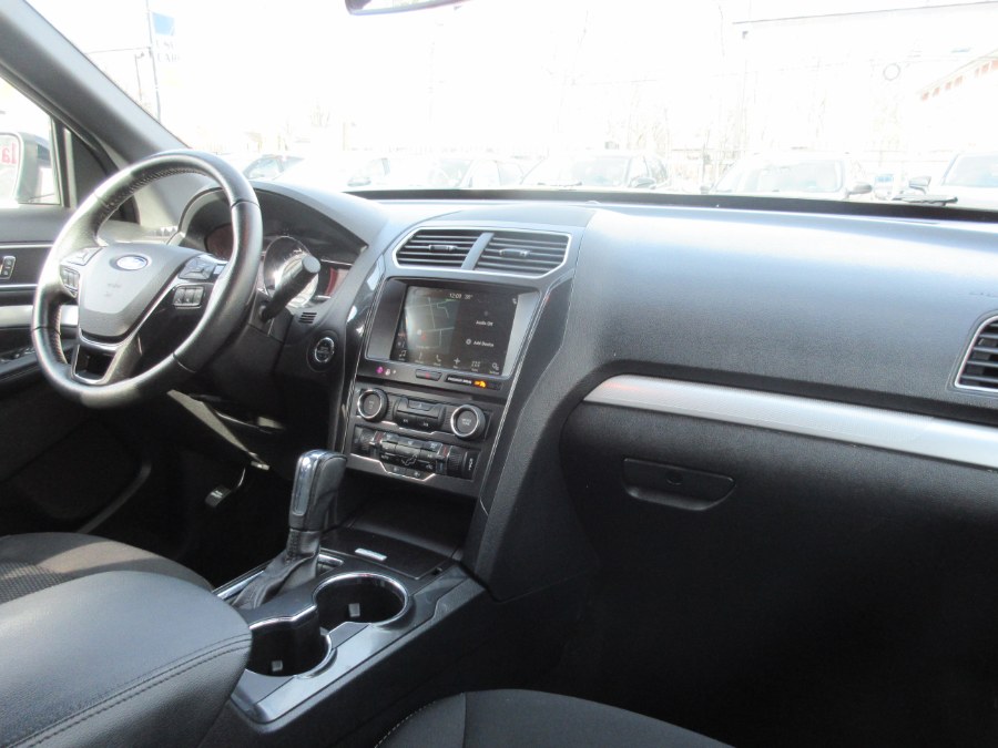 2017 Ford Explorer XLT 4WD, available for sale in Linden, New Jersey | Route 27 Auto Mall. Linden, New Jersey 2017 Ford Explorer XLT 4WD, available for sale in Linden, New Jersey | Route 27 Auto Mall. Linden, New Jersey