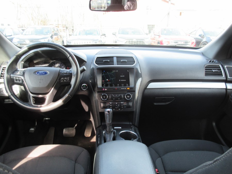 2017 Ford Explorer XLT 4WD, available for sale in Linden, New Jersey | Route 27 Auto Mall. Linden, New Jersey 2017 Ford Explorer XLT 4WD, available for sale in Linden, New Jersey | Route 27 Auto Mall. Linden, New Jersey
