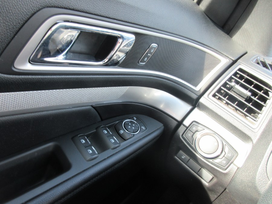 2017 Ford Explorer XLT 4WD, available for sale in Linden, New Jersey | Route 27 Auto Mall. Linden, New Jersey 2017 Ford Explorer XLT 4WD, available for sale in Linden, New Jersey | Route 27 Auto Mall. Linden, New Jersey