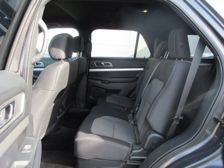 2017 Ford Explorer XLT 4WD, available for sale in Linden, New Jersey | Route 27 Auto Mall. Linden, New Jersey 2017 Ford Explorer XLT 4WD, available for sale in Linden, New Jersey | Route 27 Auto Mall. Linden, New Jersey