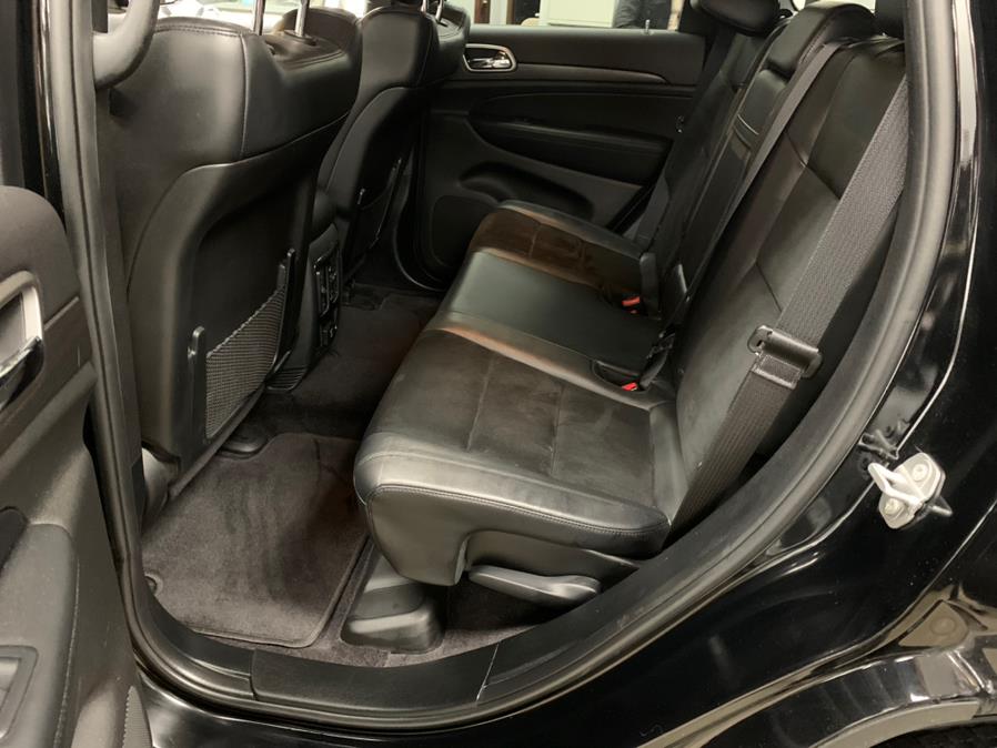 Used Jeep Grand Cherokee ALTITUDE Altitude 4x4 2017 | 5 Towns Drive. Inwood, New York Used Jeep Grand Cherokee ALTITUDE Altitude 4x4 2017 | 5 Towns Drive. Inwood, New York