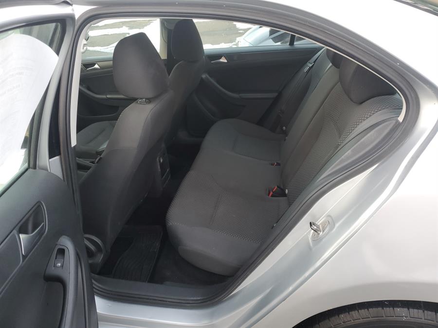 Used Volkswagen Jetta Sedan 4dr Auto Base 2013 | Tony's Auto Sales. Waterbury, Connecticut Used Volkswagen Jetta Sedan 4dr Auto Base 2013 | Tony's Auto Sales. Waterbury, Connecticut