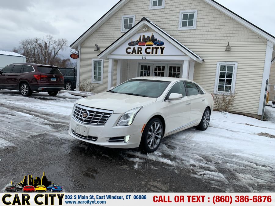2013 Cadillac XTS 4dr Sdn Luxury FWD, available for sale in East Windsor, Connecticut | Car City LLC. East Windsor, Connecticut