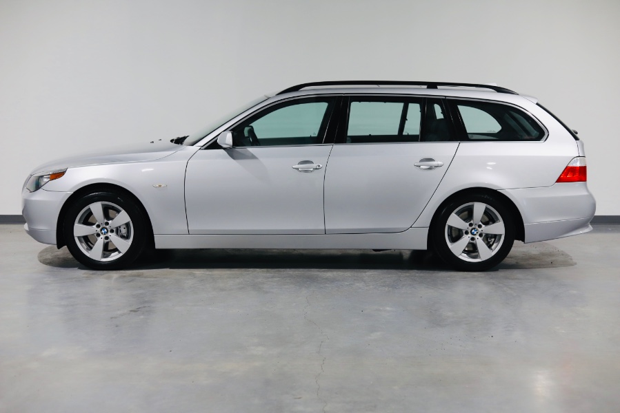 2006 BMW 5 Series 530xi 4dr Sports Wgn AWD, available for sale in North Salem, New York | Meccanic Shop North Inc. North Salem, New York 2006 BMW 5 Series 530xi 4dr Sports Wgn AWD, available for sale in North Salem, New York | Meccanic Shop North Inc. North Salem, New York