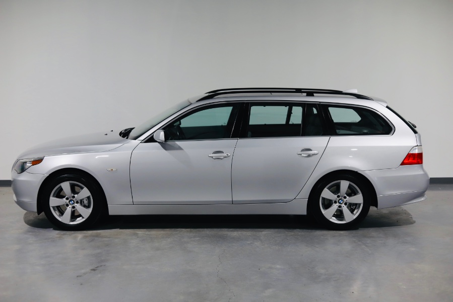 2006 BMW 5 Series 530xi 4dr Sports Wgn AWD, available for sale in North Salem, New York | Meccanic Shop North Inc. North Salem, New York 2006 BMW 5 Series 530xi 4dr Sports Wgn AWD, available for sale in North Salem, New York | Meccanic Shop North Inc. North Salem, New York