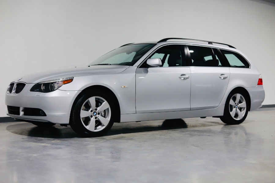 2006 BMW 5 Series 530xi 4dr Sports Wgn AWD, available for sale in North Salem, New York | Meccanic Shop North Inc. North Salem, New York 2006 BMW 5 Series 530xi 4dr Sports Wgn AWD, available for sale in North Salem, New York | Meccanic Shop North Inc. North Salem, New York