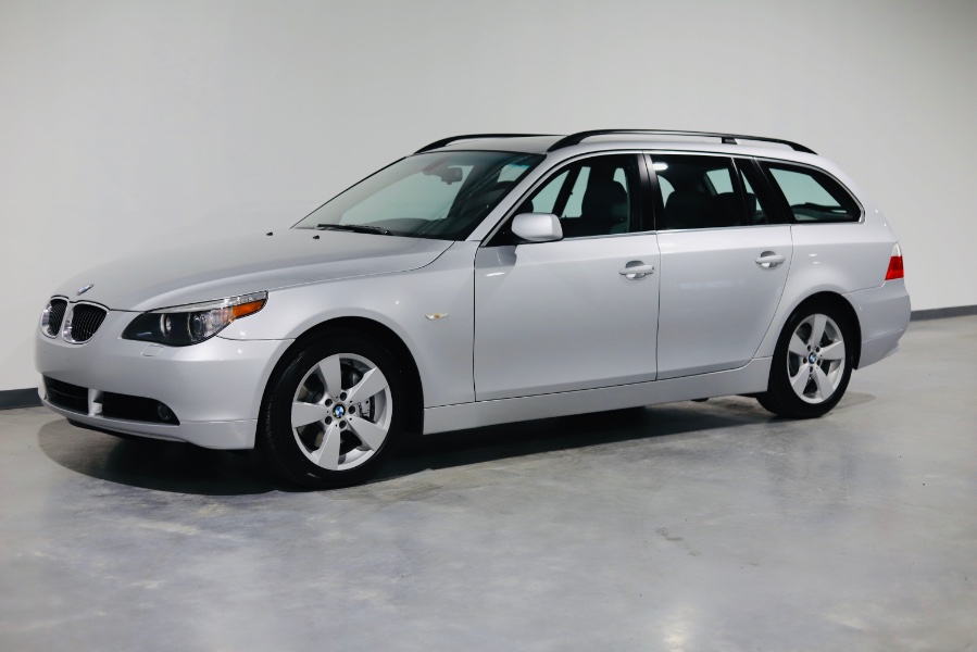 2006 BMW 5 Series 530xi 4dr Sports Wgn AWD, available for sale in North Salem, New York | Meccanic Shop North Inc. North Salem, New York 2006 BMW 5 Series 530xi 4dr Sports Wgn AWD, available for sale in North Salem, New York | Meccanic Shop North Inc. North Salem, New York