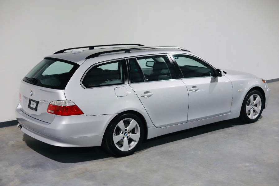 2006 BMW 5 Series 530xi 4dr Sports Wgn AWD, available for sale in North Salem, New York | Meccanic Shop North Inc. North Salem, New York 2006 BMW 5 Series 530xi 4dr Sports Wgn AWD, available for sale in North Salem, New York | Meccanic Shop North Inc. North Salem, New York