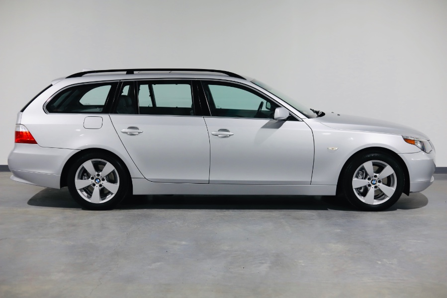 2006 BMW 5 Series 530xi 4dr Sports Wgn AWD, available for sale in North Salem, New York | Meccanic Shop North Inc. North Salem, New York 2006 BMW 5 Series 530xi 4dr Sports Wgn AWD, available for sale in North Salem, New York | Meccanic Shop North Inc. North Salem, New York
