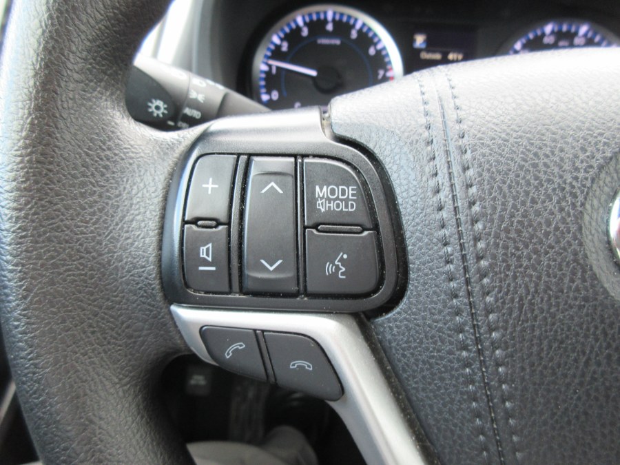 2019 Toyota Highlander LE V6 AWD (Natl), available for sale in Linden, New Jersey | Route 27 Auto Mall. Linden, New Jersey 2019 Toyota Highlander LE V6 AWD (Natl), available for sale in Linden, New Jersey | Route 27 Auto Mall. Linden, New Jersey