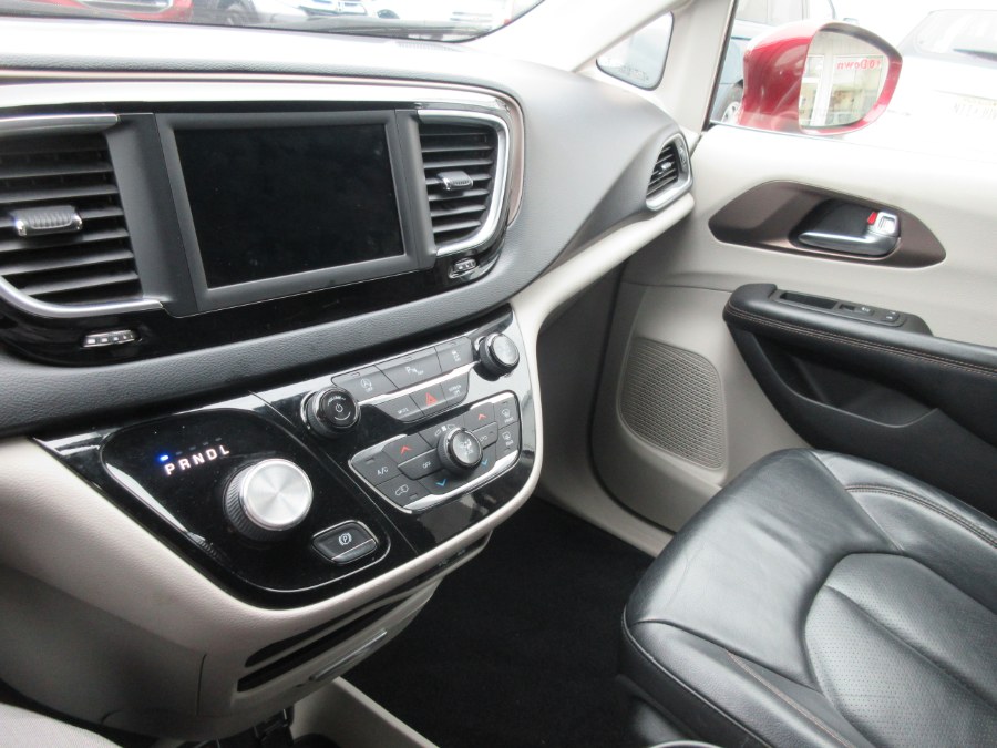 Used Chrysler Pacifica Touring L FWD 2019 | Route 27 Auto Mall. Linden, New Jersey Used Chrysler Pacifica Touring L FWD 2019 | Route 27 Auto Mall. Linden, New Jersey