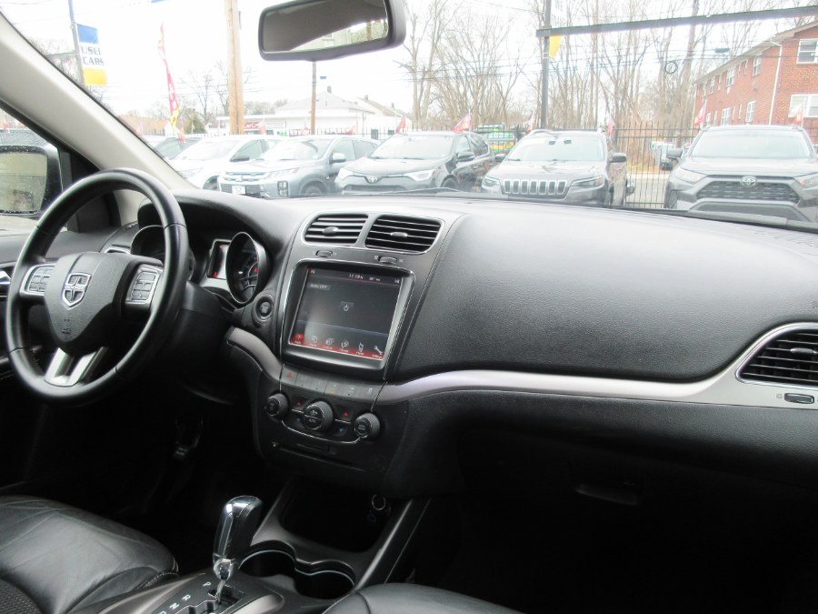 2018 Dodge Journey Crossroad FWD, available for sale in Linden, New Jersey | Route 27 Auto Mall. Linden, New Jersey 2018 Dodge Journey Crossroad FWD, available for sale in Linden, New Jersey | Route 27 Auto Mall. Linden, New Jersey