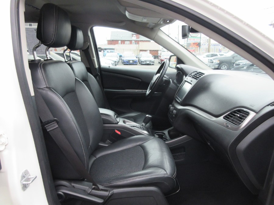 2018 Dodge Journey Crossroad FWD, available for sale in Linden, New Jersey | Route 27 Auto Mall. Linden, New Jersey 2018 Dodge Journey Crossroad FWD, available for sale in Linden, New Jersey | Route 27 Auto Mall. Linden, New Jersey