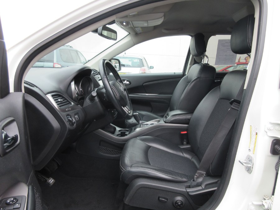 2018 Dodge Journey Crossroad FWD, available for sale in Linden, New Jersey | Route 27 Auto Mall. Linden, New Jersey 2018 Dodge Journey Crossroad FWD, available for sale in Linden, New Jersey | Route 27 Auto Mall. Linden, New Jersey