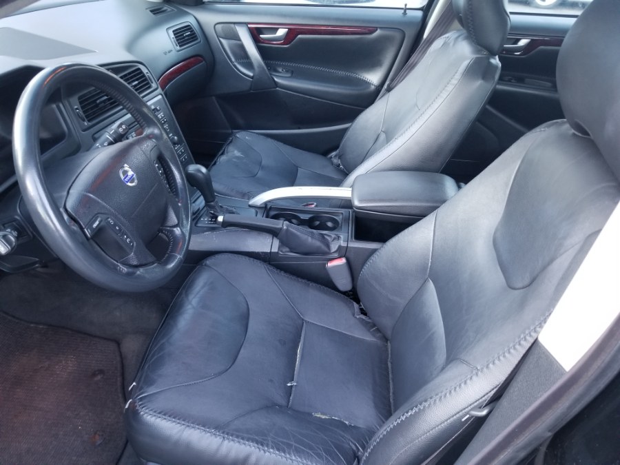 2004 Volvo V70 XC70 2.5L Turbo AWD w/Sunroof, available for sale in Auburn, New Hampshire | ODA Auto Precision LLC. Auburn, New Hampshire 2004 Volvo V70 XC70 2.5L Turbo AWD w/Sunroof, available for sale in Auburn, New Hampshire | ODA Auto Precision LLC. Auburn, New Hampshire