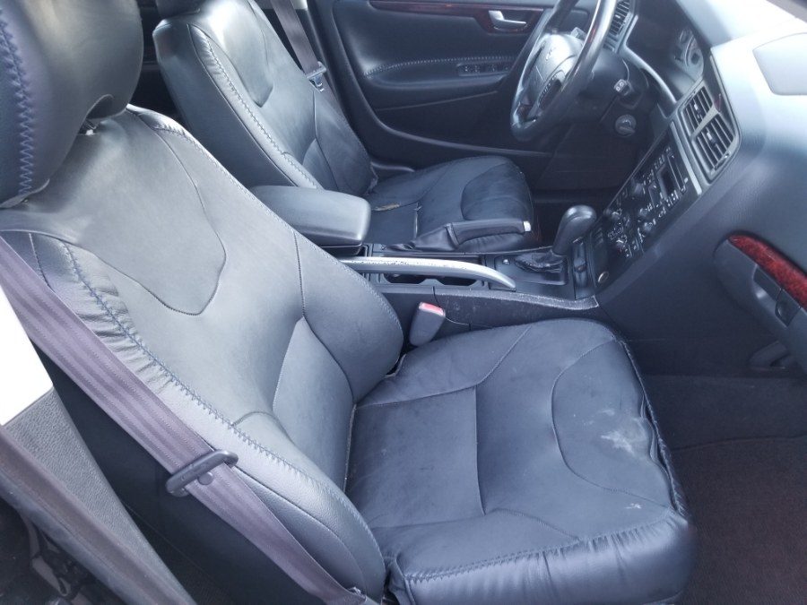 2004 Volvo V70 XC70 2.5L Turbo AWD w/Sunroof, available for sale in Auburn, New Hampshire | ODA Auto Precision LLC. Auburn, New Hampshire 2004 Volvo V70 XC70 2.5L Turbo AWD w/Sunroof, available for sale in Auburn, New Hampshire | ODA Auto Precision LLC. Auburn, New Hampshire