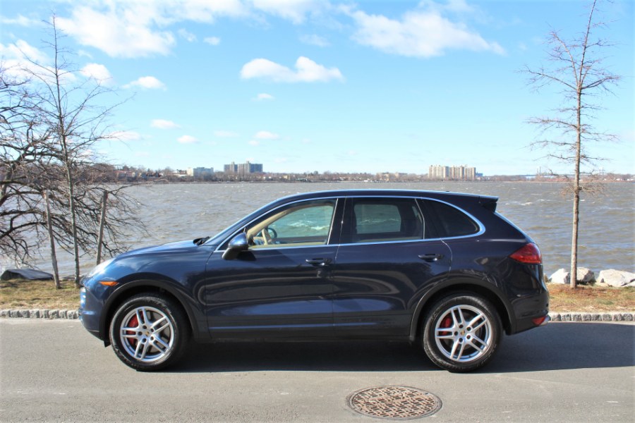 2011 Porsche Cayenne AWD 4dr Turbo, available for sale in Great Neck, New York | Great Neck Car Buyers & Sellers. Great Neck, New York 2011 Porsche Cayenne AWD 4dr Turbo, available for sale in Great Neck, New York | Great Neck Car Buyers & Sellers. Great Neck, New York