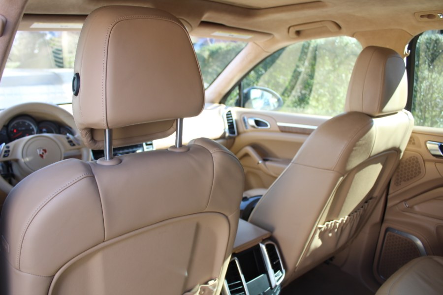 2011 Porsche Cayenne AWD 4dr Turbo, available for sale in Great Neck, New York | Great Neck Car Buyers & Sellers. Great Neck, New York 2011 Porsche Cayenne AWD 4dr Turbo, available for sale in Great Neck, New York | Great Neck Car Buyers & Sellers. Great Neck, New York