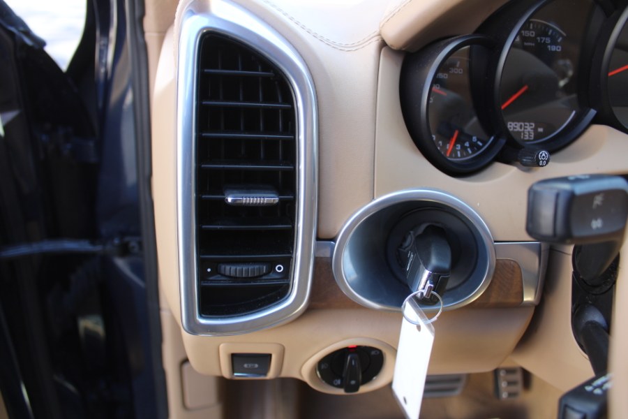 2011 Porsche Cayenne AWD 4dr Turbo, available for sale in Great Neck, New York | Great Neck Car Buyers & Sellers. Great Neck, New York 2011 Porsche Cayenne AWD 4dr Turbo, available for sale in Great Neck, New York | Great Neck Car Buyers & Sellers. Great Neck, New York