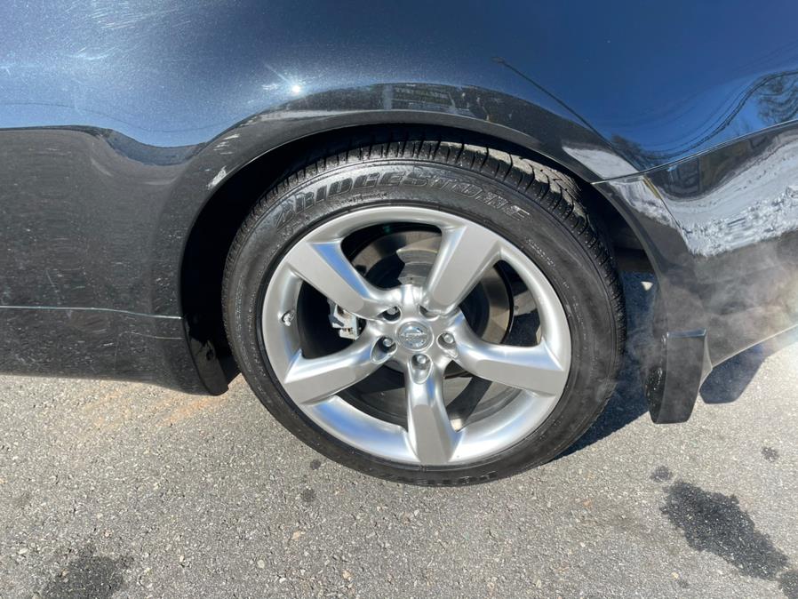 2006 Nissan 350Z 2dr Cpe Touring Auto, available for sale in South Windsor, Connecticut | Mike And Tony Auto Sales, Inc. South Windsor, Connecticut 2006 Nissan 350Z 2dr Cpe Touring Auto, available for sale in South Windsor, Connecticut | Mike And Tony Auto Sales, Inc. South Windsor, Connecticut