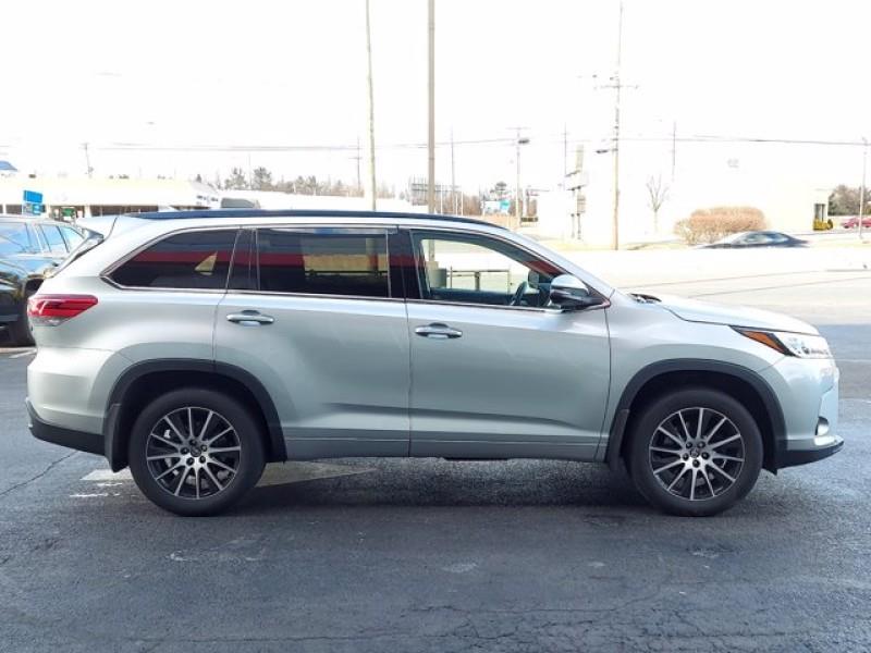 Used Toyota Highlander SE 2017 | Car Revolution. Maple Shade, New Jersey Used Toyota Highlander SE 2017 | Car Revolution. Maple Shade, New Jersey
