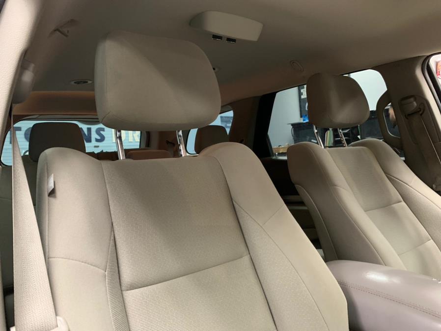 Used Dodge Durango AWD 4dr SXT 2013 | 5 Towns Drive. Inwood, New York Used Dodge Durango AWD 4dr SXT 2013 | 5 Towns Drive. Inwood, New York