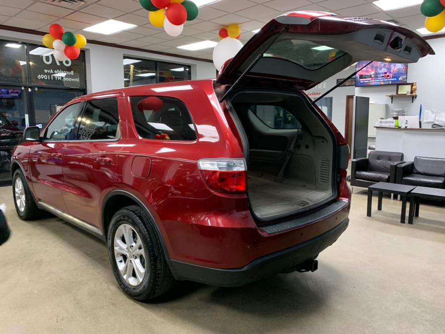 Used Dodge Durango AWD 4dr SXT 2013 | 5 Towns Drive. Inwood, New York Used Dodge Durango AWD 4dr SXT 2013 | 5 Towns Drive. Inwood, New York