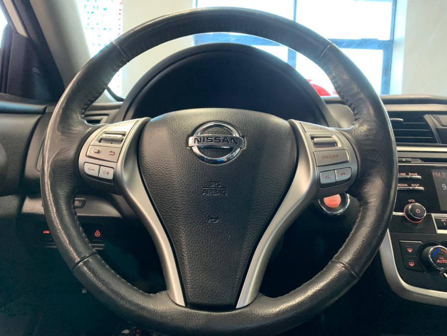 Used Nissan Altima 2.5 SL Sedan 2017 | 5 Towns Drive. Inwood, New York Used Nissan Altima 2.5 SL Sedan 2017 | 5 Towns Drive. Inwood, New York