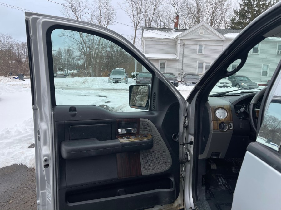 2006 Lincoln Mark LT 4WD Supercrew 139" Leather & Sunroof, available for sale in East Windsor, Connecticut | Toro Auto. East Windsor, Connecticut 2006 Lincoln Mark LT 4WD Supercrew 139" Leather & Sunroof, available for sale in East Windsor, Connecticut | Toro Auto. East Windsor, Connecticut