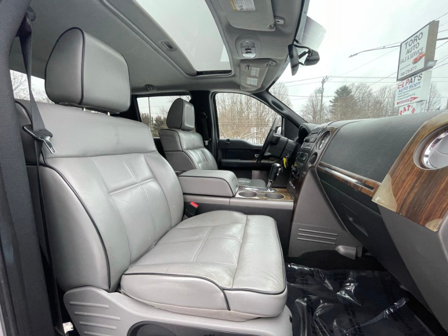 2006 Lincoln Mark LT 4WD Supercrew 139" Leather & Sunroof, available for sale in East Windsor, Connecticut | Toro Auto. East Windsor, Connecticut 2006 Lincoln Mark LT 4WD Supercrew 139" Leather & Sunroof, available for sale in East Windsor, Connecticut | Toro Auto. East Windsor, Connecticut