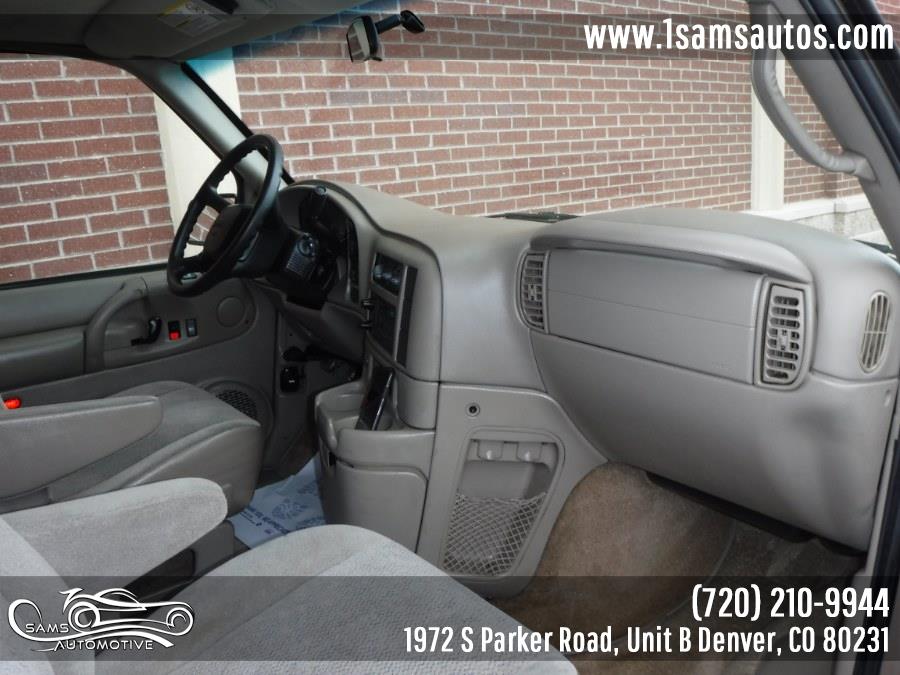 Used GMC Safari Passenger Ext 111" WB AWD 2005 | Sam's Automotive. Denver, Colorado Used GMC Safari Passenger Ext 111" WB AWD 2005 | Sam's Automotive. Denver, Colorado