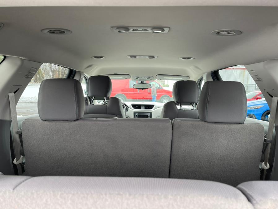 Used Chevrolet Traverse FWD 4dr LT w/1LT 2016 | Mike And Tony Auto Sales, Inc. South Windsor, Connecticut Used Chevrolet Traverse FWD 4dr LT w/1LT 2016 | Mike And Tony Auto Sales, Inc. South Windsor, Connecticut