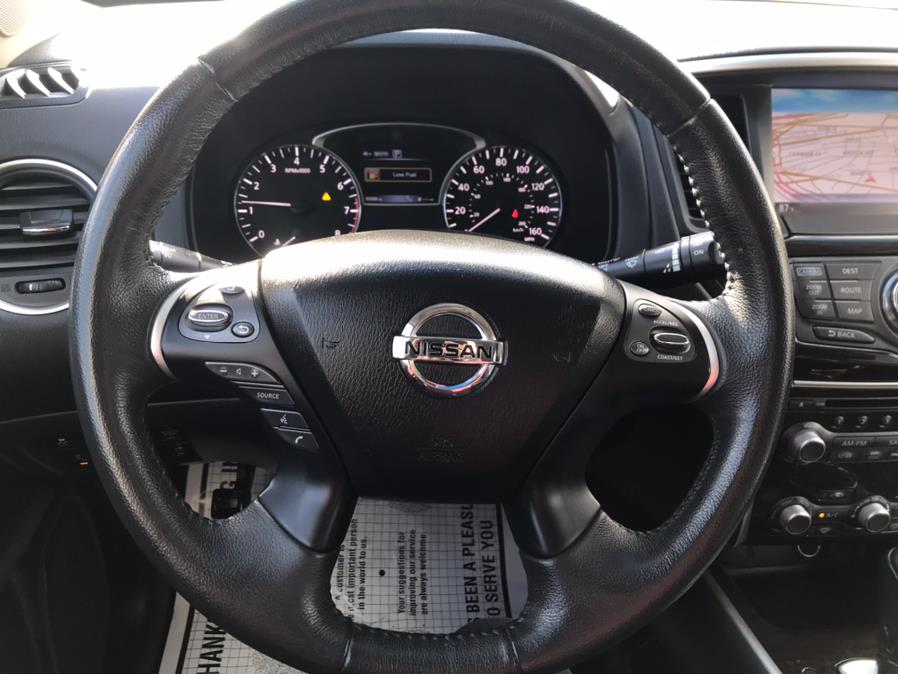 Used Nissan Pathfinder 4WD 4dr SV 2016 | Affordable Motors Inc. Bridgeport, Connecticut Used Nissan Pathfinder 4WD 4dr SV 2016 | Affordable Motors Inc. Bridgeport, Connecticut