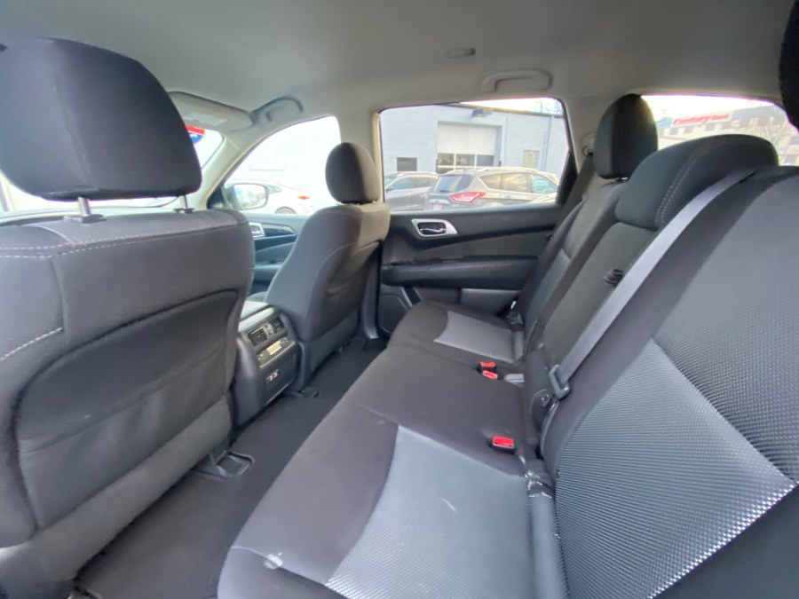 Used Nissan Pathfinder FWD SL 2019 | Inman Motors Sales. Medford, Massachusetts Used Nissan Pathfinder FWD SL 2019 | Inman Motors Sales. Medford, Massachusetts
