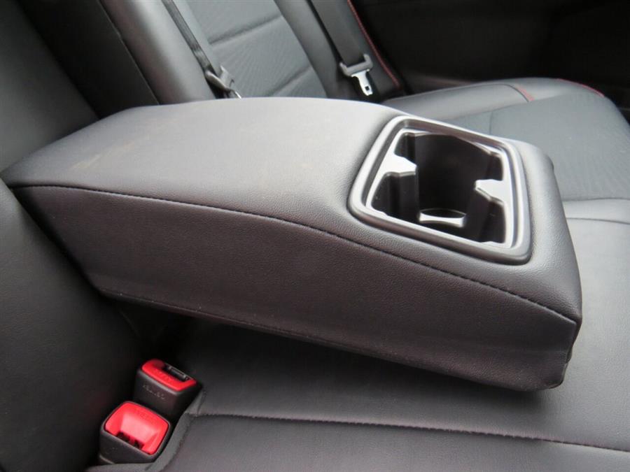 Used Toyota Camry SE 4dr Sedan 2017 | Lake City Exports Inc. Auburn, Maine Used Toyota Camry SE 4dr Sedan 2017 | Lake City Exports Inc. Auburn, Maine