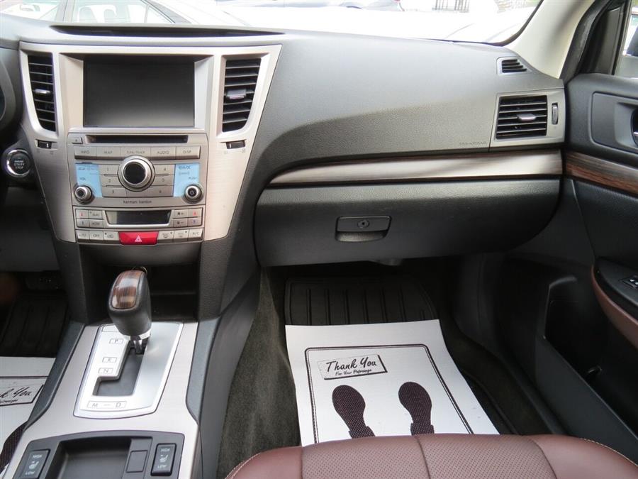 Used Subaru Outback 2.5i Limited AWD 4dr Wagon 2014 | Lake City Exports Inc. Auburn, Maine Used Subaru Outback 2.5i Limited AWD 4dr Wagon 2014 | Lake City Exports Inc. Auburn, Maine